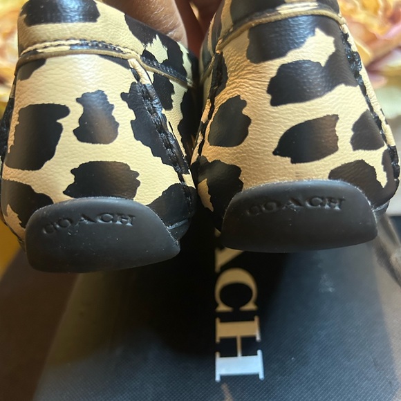 Coach Women's Marley Leopard Print Driver size 5 - Picture 9 of 11